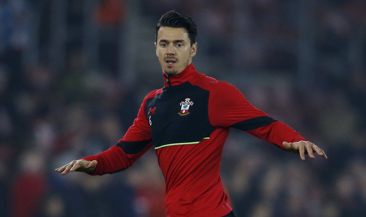 Southampton's Jose Fonte during the warm up before the match