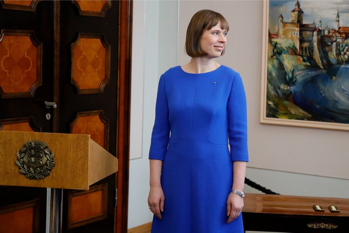 Президент Эстонии Керсти Кальюлайд ноги