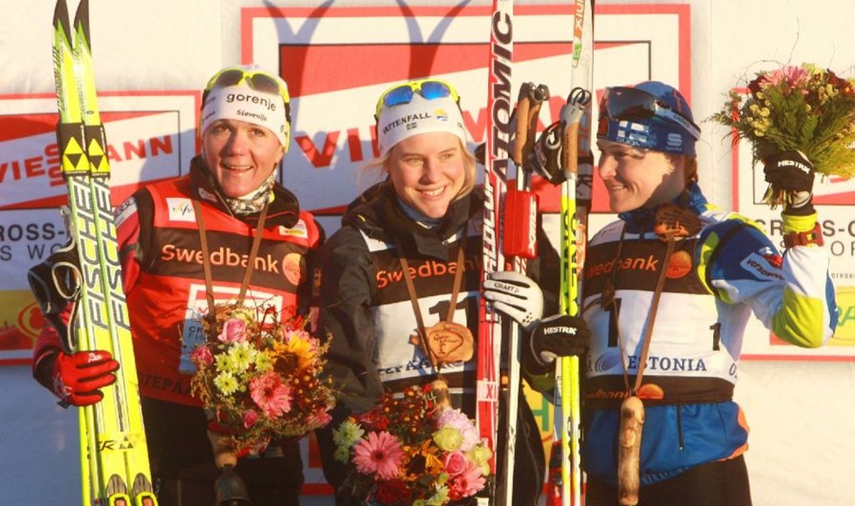 Naiste sprindi võitis rootslanna Hanna Falk, hõbedale tuli sloveenlanna Petra Majdič ja pronksile soomlanna Aino-Kaisa Saarinen.