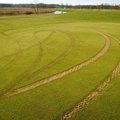 ФОТО: Вандалы на BMW испортили поле для гольфа Валгеранна