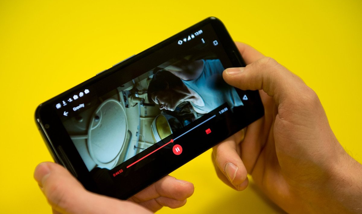 Nexus 6 on suure ekraaniga telefon, mis on hea eelkõige videote vaatamiseks.