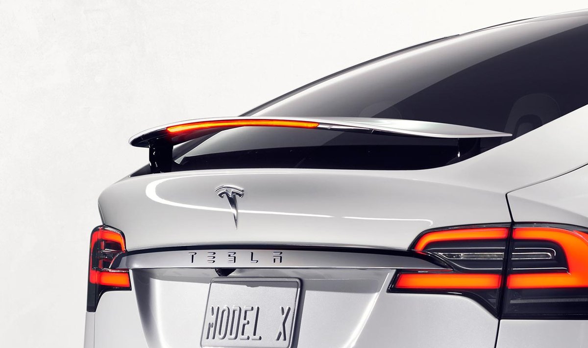 Tesla uus linnamaastur Model X