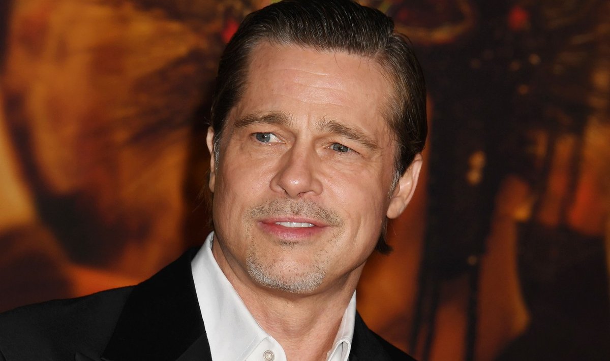 Brad Pitt mõne nädala eest uue filmi "Babylon" esilinastusel. Ka selle ürituse järelpeol oli staar koos oma uue pruudiga.