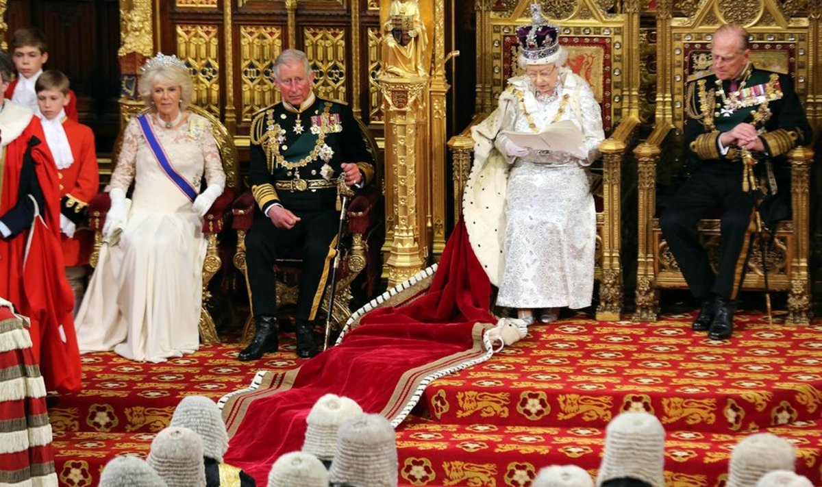 Parlamendi kuninglik avamine, Elizabeth II loeb kõnet ette