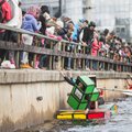 DELFI VIDEO: Tartu Emajõgi ujuvatest ja uppuvatest veesõidukitest tulvil! Vaata, kuidas edenes paadiralli ruubiku kuubikul ja ninja 'del