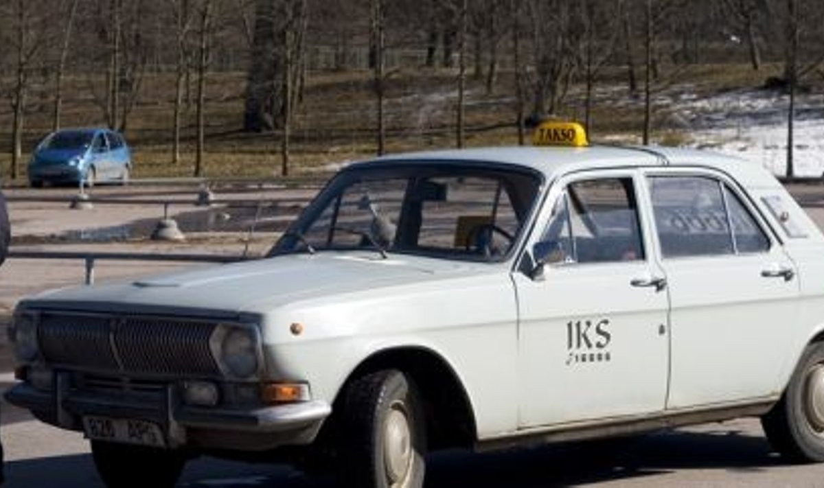 Teenindusvalmis Volga takso, foto Urmas Oja