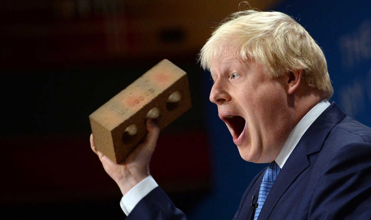 Boris Johnson ei vali valijate veenmiseks vahendeid.