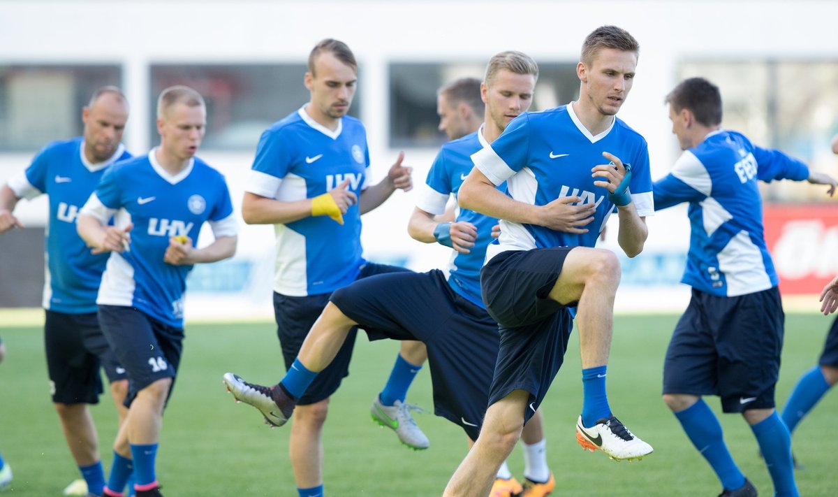 Eesti jalgpallikoondise treening Lillekülas