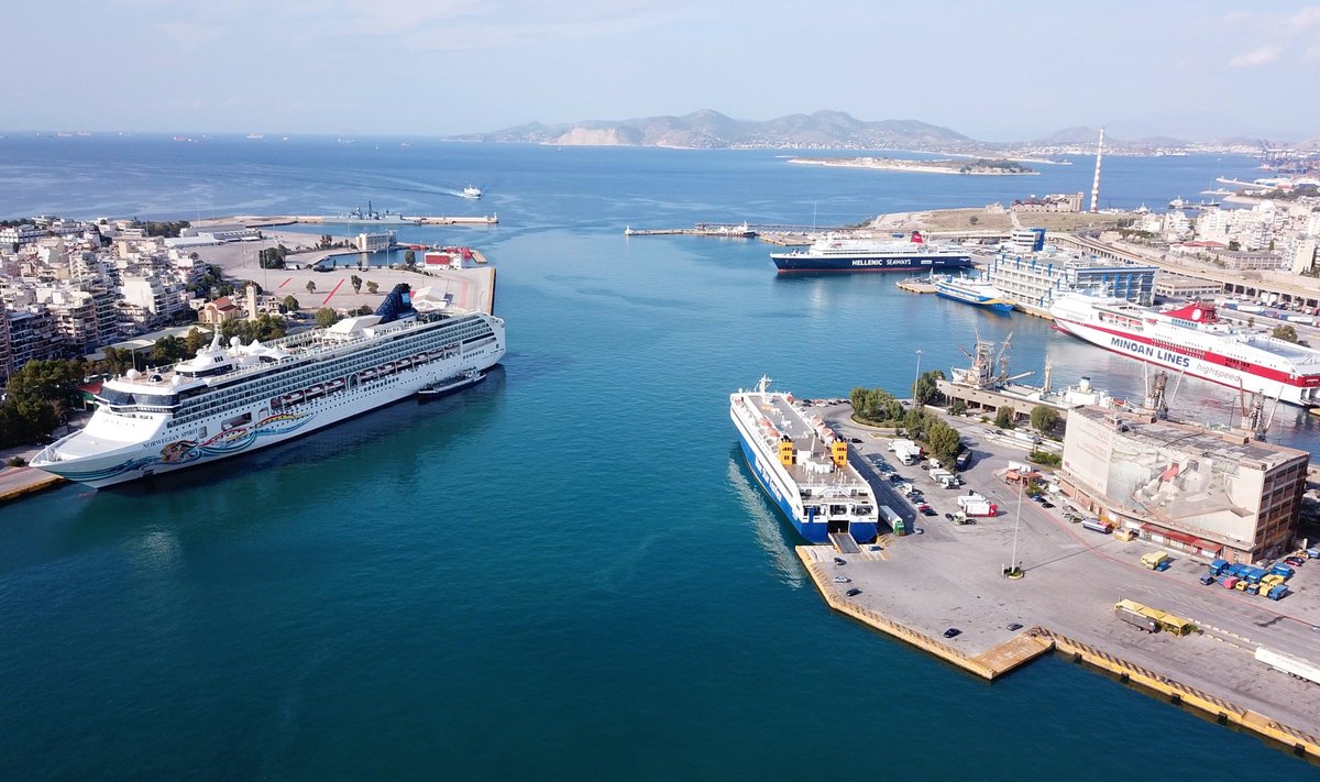 Pireus on Kreeka suurim sadam.