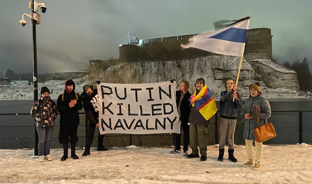 Акция в память о Навальном. Нарва. 16 февраля 2024