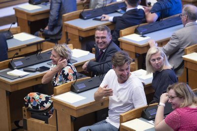 Jüri Ratase umbusaldamine Riigikogus