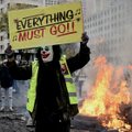 В Париже отмечают годовщину акций «желтых жилетов»: слезоточивый газ и десятки задержанных