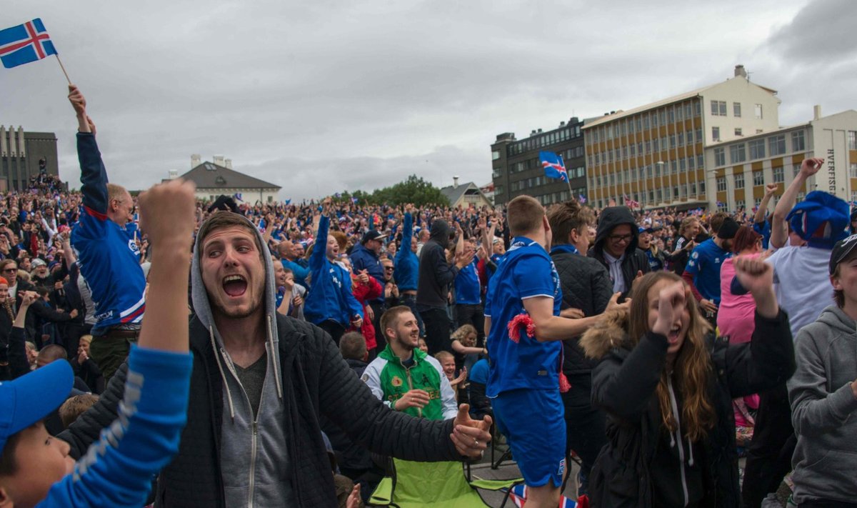 Islandi on vallutanud jalgpallihullus