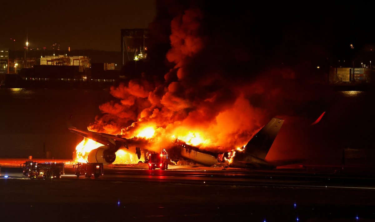 JAPAN-AIRPORT/FIRE