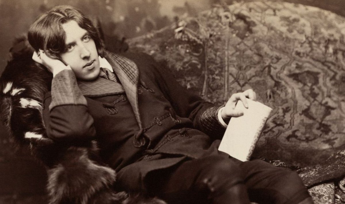 Briti kirjanik Oscar Wilde mõisteti süüdi „jämedalt siivutus käitumises meestega“ ja oli vanglas aastail 1895-7. (Foto: Wikimedia Commons)