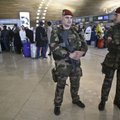 Saatjata 8-aastast poissi on valepassi tõttu Pariisi lennuväljal üle nädala kinni hoitud