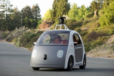 Foto: REUTERS (Google isejuhtiv auto testsõidul USAs)