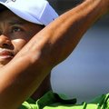 Seksimaias Tiger Woods nikastas kaela