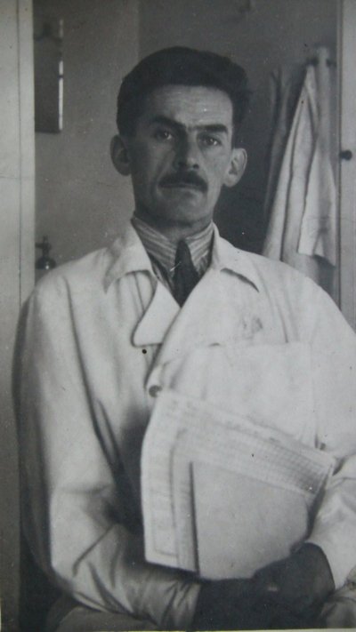 DOKTOR: Konstantin (Van der) Bellen vesiravila arstina 1949. aastal Tartus.