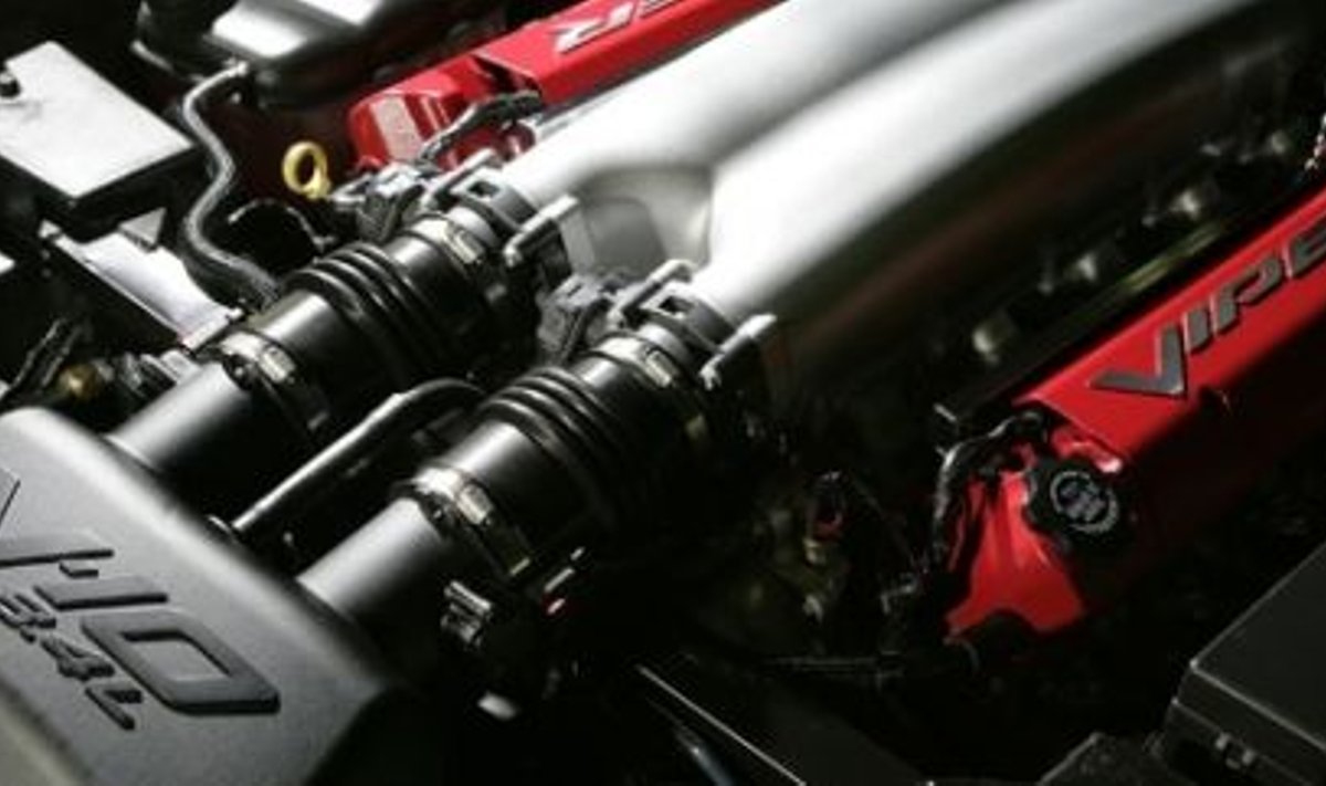 Dodge Viperi V10 hakkab põlvnema Ferrarist
