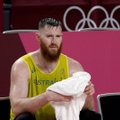 Meedia: Tokyo olümpial õnnetult kaela vigastanud Austraalia korvpallitäht viibib jätkuvalt haiglas, kogu tulevane hooaeg võib vahele jääda