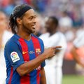 Legendaarne Ronaldinho naaseb 39-aastaselt mängijana jalgpalliareenile