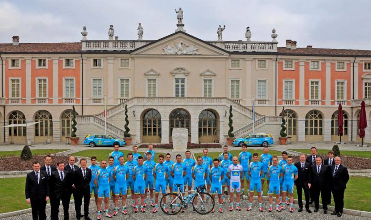 Astana Pro Team 2014 täies hiilguses