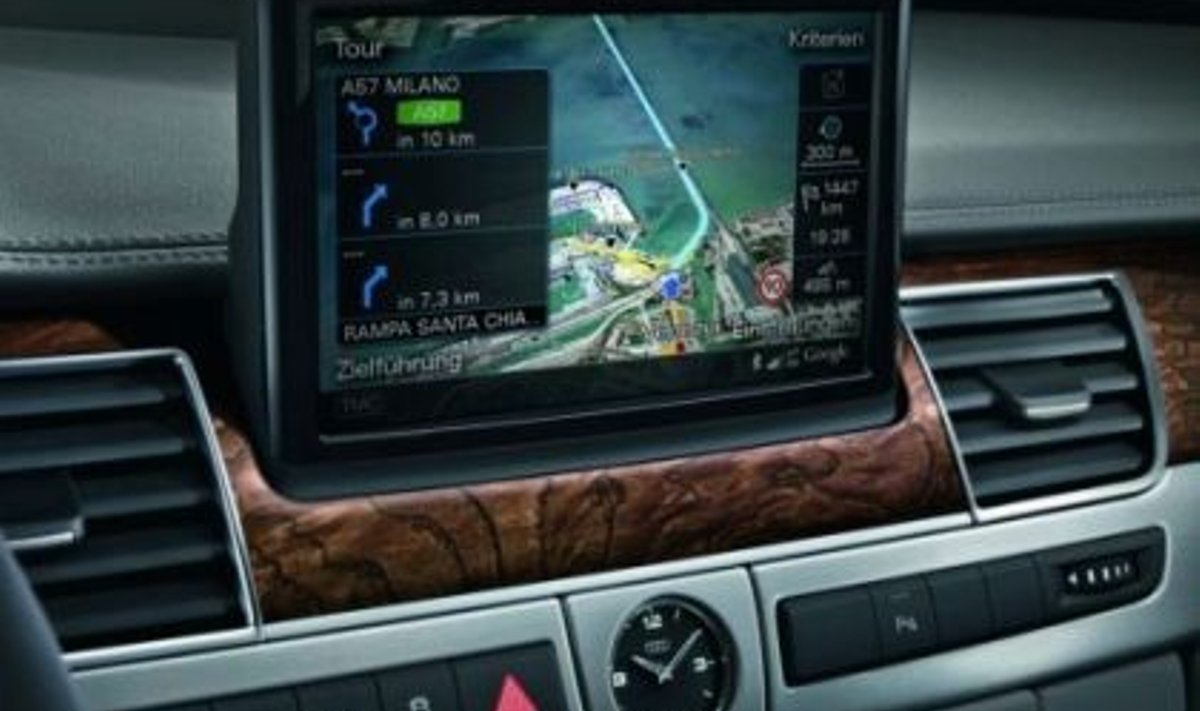 Audi A8 juhatab Google Earth'i kasutamise autodes sisse