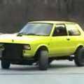 VIDEO: Saksa vallutas Jugoslaavia – BMW biturboga Yugo!