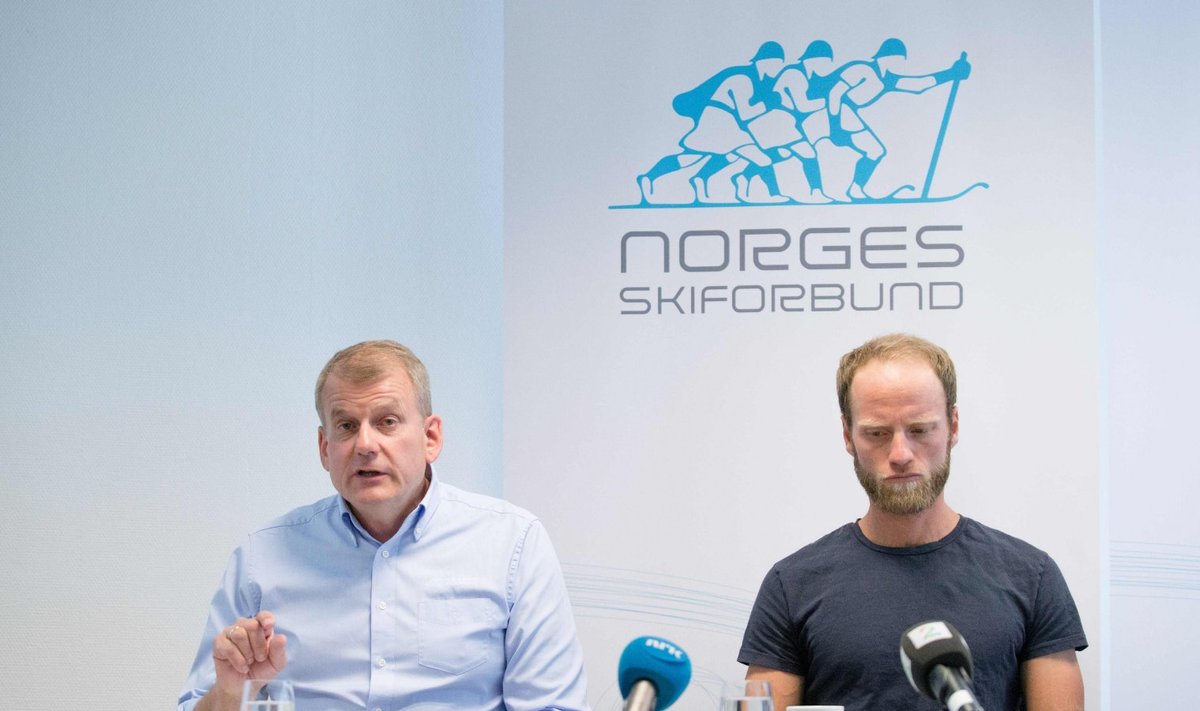 Erik Røste (vasakul) ja Martin Johnsrud Sundby 2016. aastal Sundby dopinguskandaali ajal