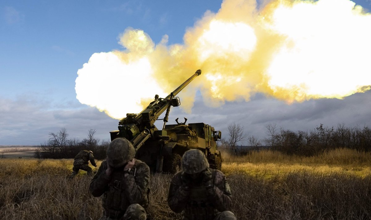 KREMINNA ON LÄHEDAL: 28. detsember. Ukraina sõdurid annavad idarindel CAESARi haubitsast tuld.