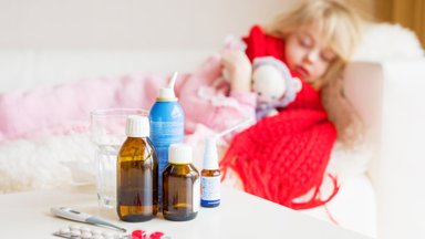 Что должно быть в домашней аптечке в сезон вирусных заболеваний у семьи с маленькими детьми?