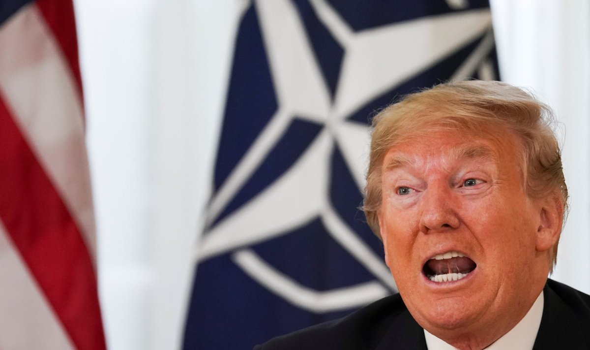 „Keegi ei vaja NATO-t rohkem kui Prantsusmaa,” ütles Trump, ähvardades Euroopat uute tariifidega.
