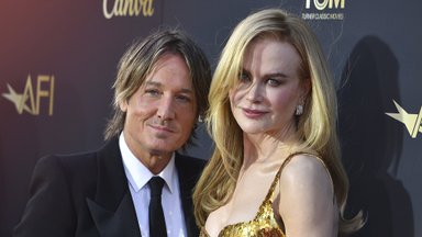 KLÕPS | Harvaesinev vaatepilt: Nicole Kidman ja Keith Urban võtsid uhkele galale piltilusad tütred kaasa