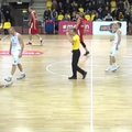 VIDEO | Meeskonnavaim Leedu moodi: Eestis pronksmedali võitnud korvpallur nokauteeris tiimikaaslase