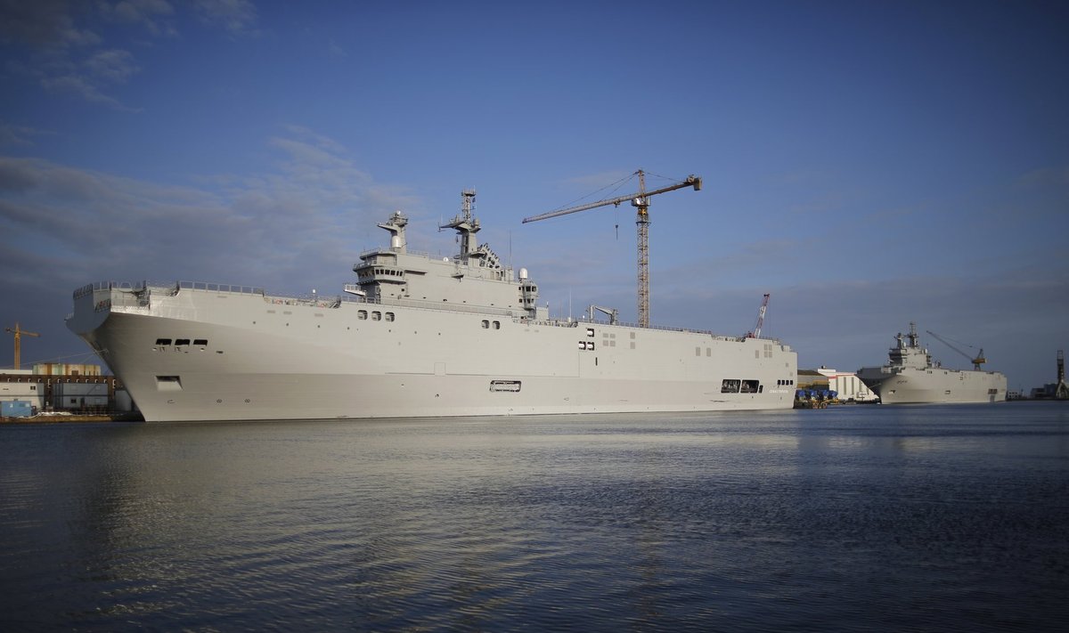 Two Mistral-class helicopter carriers Sevastopol (L) and Vladivostok are seen at the STX Les Chantiers de l'Atlantique shipyard site in Saint-Nazaire, western France