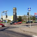 FOTO: Norde Centrumi juures on jalakäijate foori näha ainult sõiduteelt