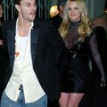 FOTOD: Britney endine kallim paisub nagu saiataigen