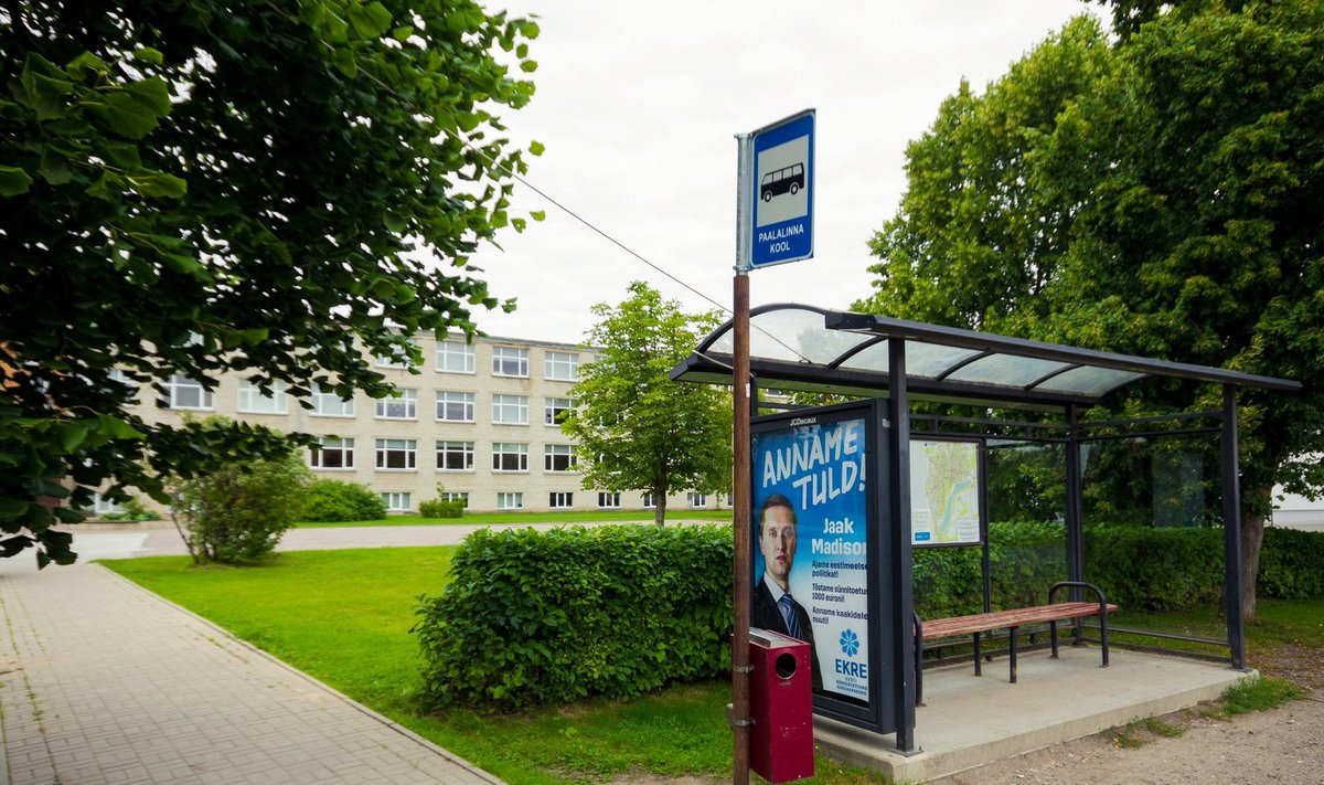 Paalalinna kooli bussipeatus 16.08.2017