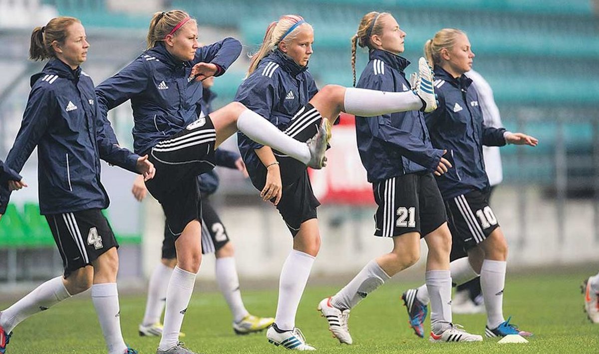 Pärnu naiskond treenis eile enne mängu maailma ühe parima klubi Wolfsburgi vastu isukalt, kuid milline on naiskondade tasemevahe, ei osanud veel keegi ennustada.