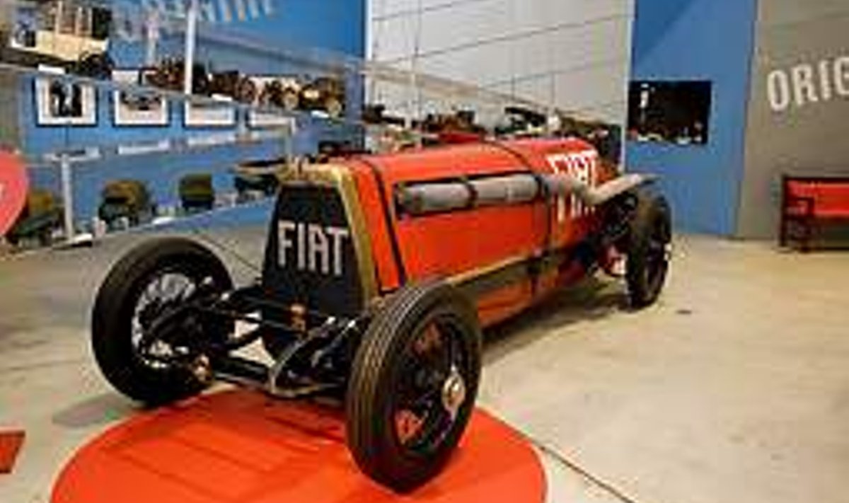 OMA AJA VORMEL: Fiat Mefistofele sai edasiviiva jõu 21,7-liitriselt lennukimootorilt. 1924. aastal püstitas Ernest Eldridge selle autoga absoluutse maismaa kiirusrekordi 234,98 km/h. Toomas Vabamäe