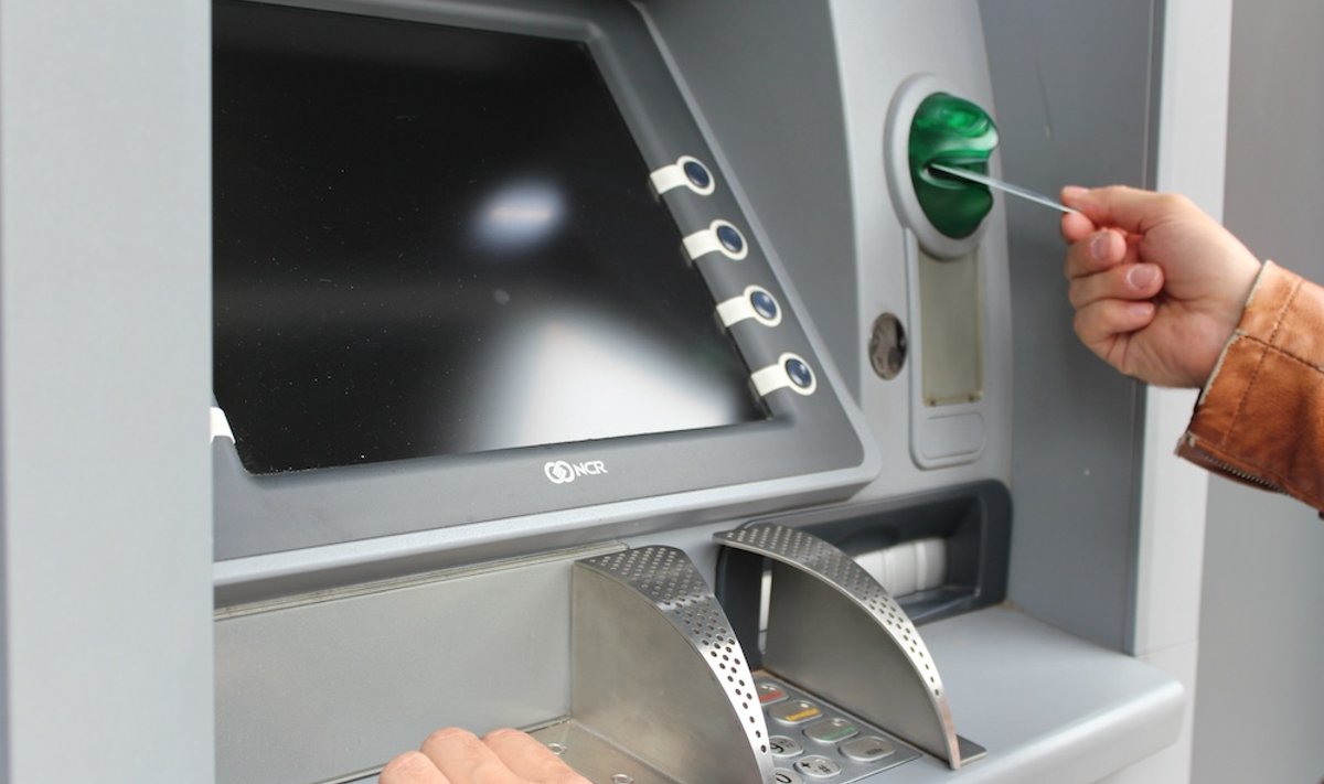 Новая реальность: Всем клиентам, которые оплачивали счета в банкомате, придется перейти на другую систему платежей.