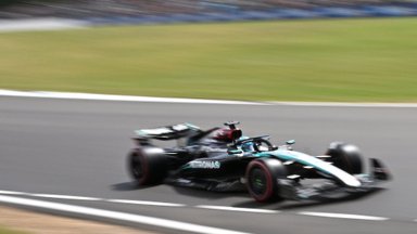 Mercedesed võtsid Briti F1 etapi kvalifikatsioonis kaksikvõidu 