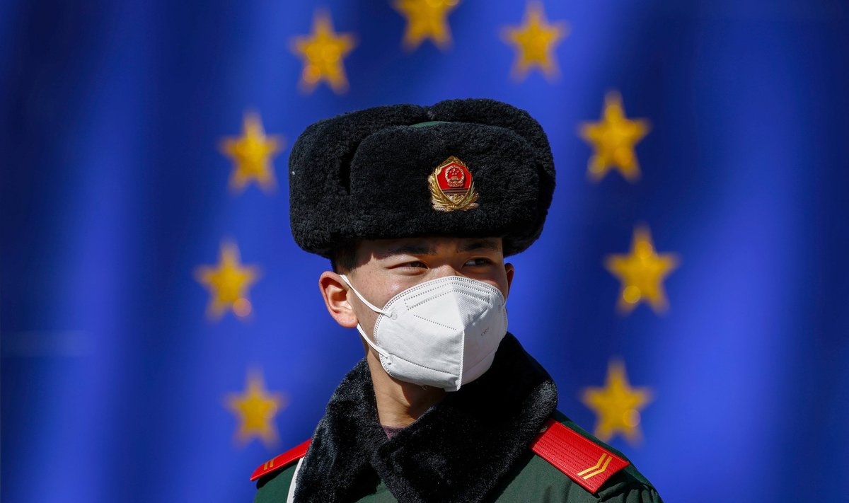 Hiina sõdur valvas Pekingis toimunud Euroopa Liidu Ukraina-teemalist pressikonverentsi.