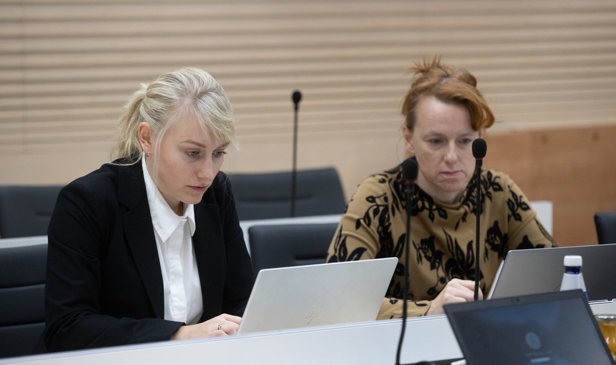 INIMVÕIMETE PIIRIL: Riigiprokurör Kadri Väling (paremal) tegeleb korraga Tallinna Sadama ja Mailis Repsi kohtuprotsessiga.