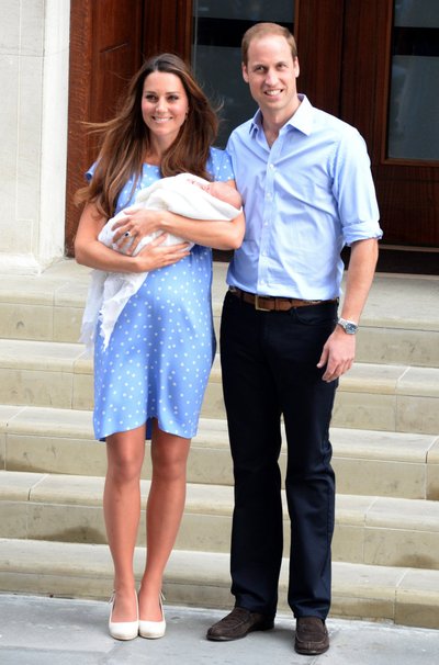 Cambridge'i hertsoginna Catherine ja prints William pärast prints George sündi.