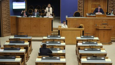 OTSEPILT | Riigikogu infotunnis vastavad saadikute küsimustele Kaja Kallas, Margus Tsahkna ja Signe Riisalo