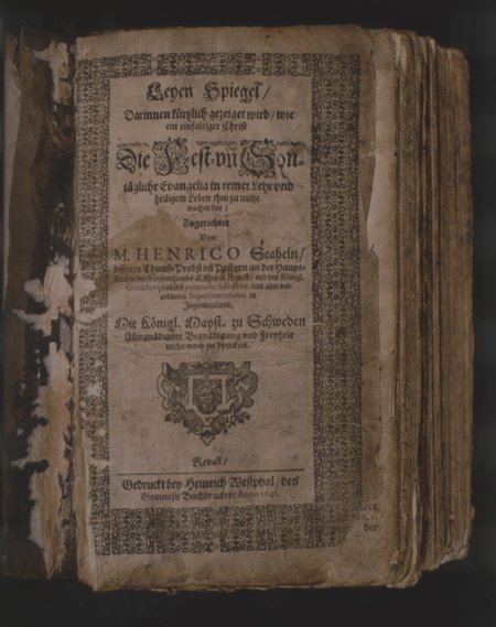 Henrich Stahli Leyen Spiegel aastast 1641 jõudis rahvusraamatukogusse pööningult.