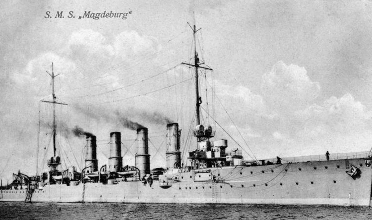 TULISTAS RISTNA TULETORNI: Augustis 1914 ka Eesti vetes lahinguid pidanud Saksa moodsaim kergeristleja SMS Magdeburg.