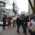 ВИДЕО: Зеленые и социал-демократы провели акцию перед Таллиннским горсобранием